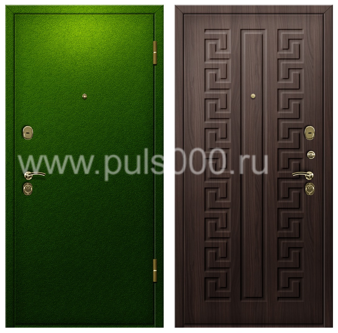Темная зеленая порошковая дверь в коттедж PR-938, цена 39 000 руб. Темная зеленая порошковая дверь в коттедж PR-938, цена 39 000 руб.